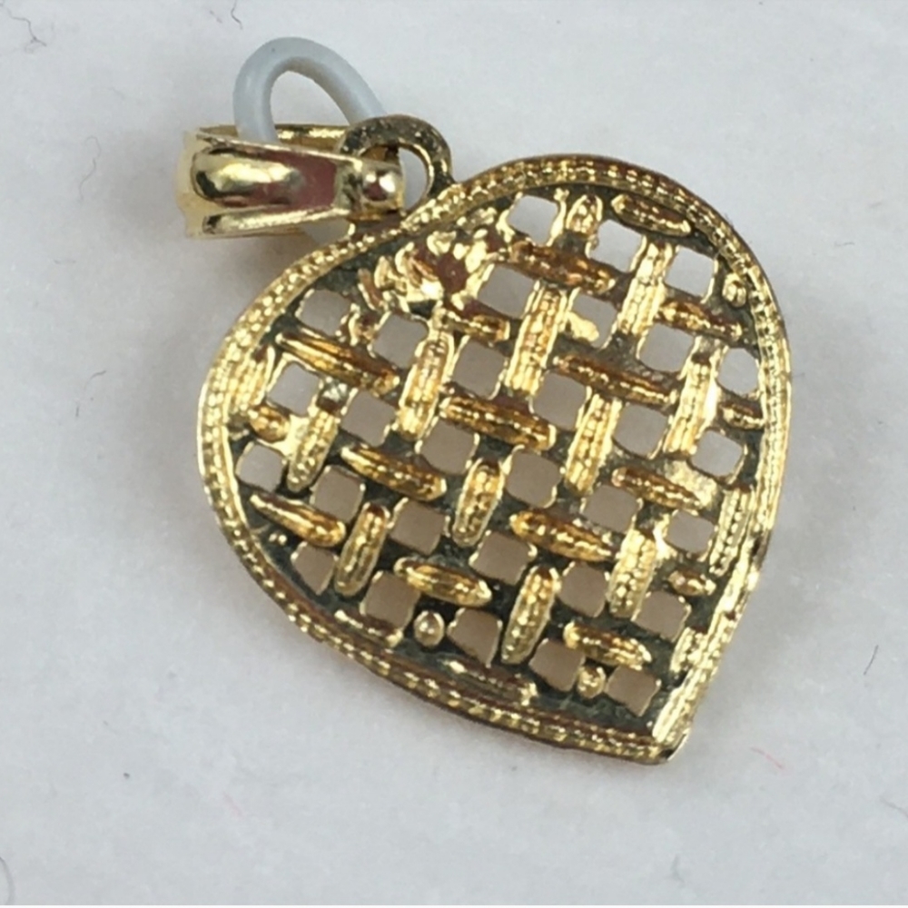 14K Gold Heart Pendant